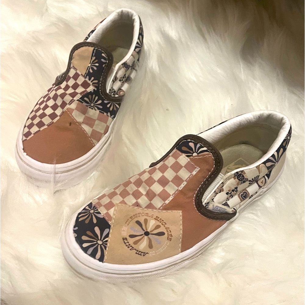 Kids Vans $9 and under bundle 5 items and I’ll send you all for $25!*